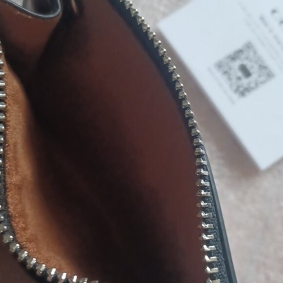 SOLD - COACH Mini Skinny ID Case In Signature Canvas With Heart Print, NWT - Picture 4 of 6